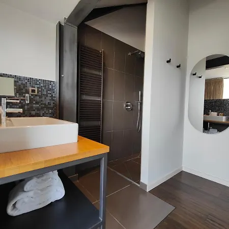 Hotel Le Petit Letraz 4*