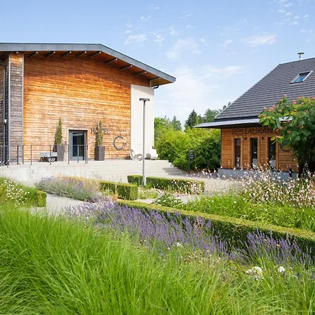 Hotel Le Petit Letraz 4*