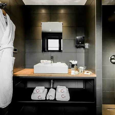 Hotel Le Petit Letraz 4*