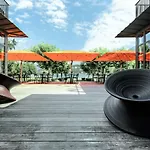Le Petit Letraz Hotel