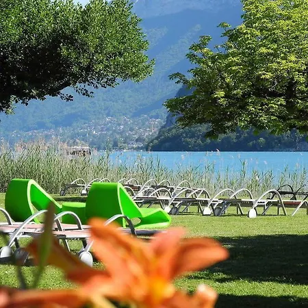 Le Clos Marcel Hotel 4*